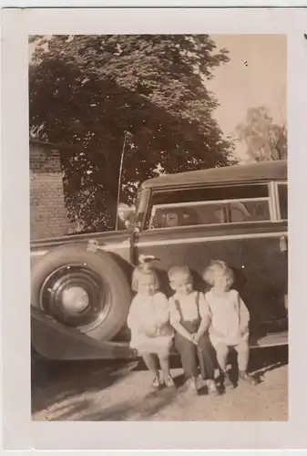 (F20270) Orig. Foto Kinder am Automobil, Gut Bondkow, Litzmannstadt 1941