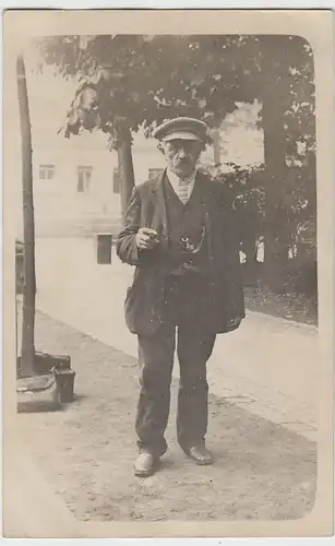(F1969) Orig. Foto älterer Herr mit Zigarre, vor 1945