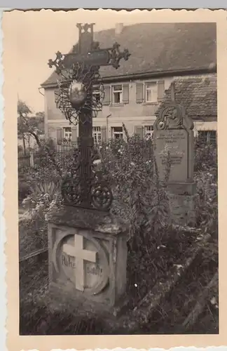 (F19686) Orig. Foto Dentlein am Forst, Grab a.d. Friedhof 1938