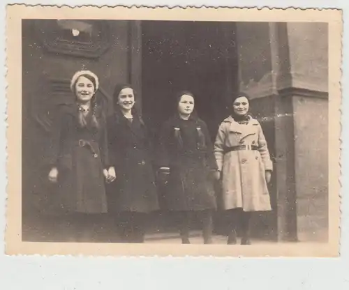 (F19655) Orig. Foto Nürnberg, Mädchen vor der Sperberschule 1936