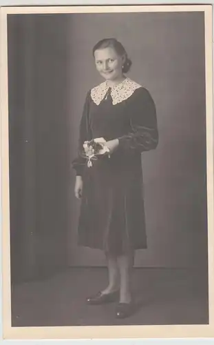 (F19647) Orig. Foto Mädchen Konfirmation, Studiofoto Nürnberg 1940