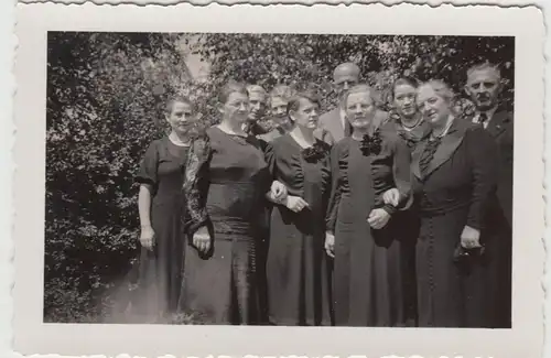 (F19598) Orig. Foto Personen, Gruppenbild im Freien 1939