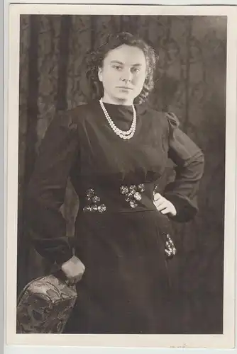 (F19511) Orig. Foto Porträt junge Frau, Limbach 1940er