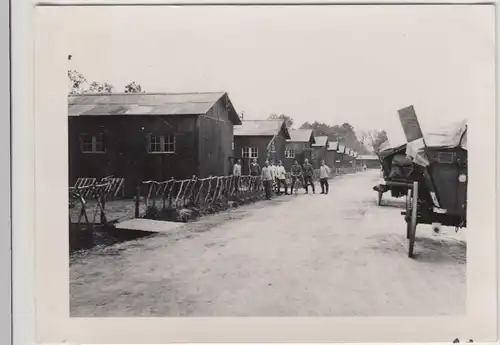 (F19488) Orig. Foto deutsche Soldaten i. Frankreich, Baracken 1940