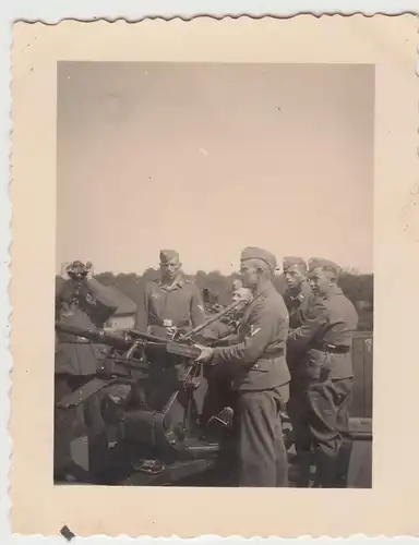 (F19430) Orig. Foto deutsche Soldaten am MG-Stand 1930/40er