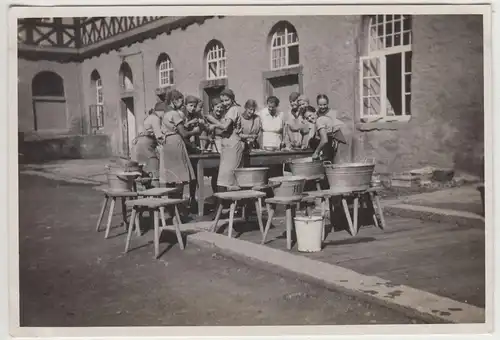 (F19404) Orig. Foto Kloster Wöltingerode, Damen d. Frauenschule, Abwasch 1929
