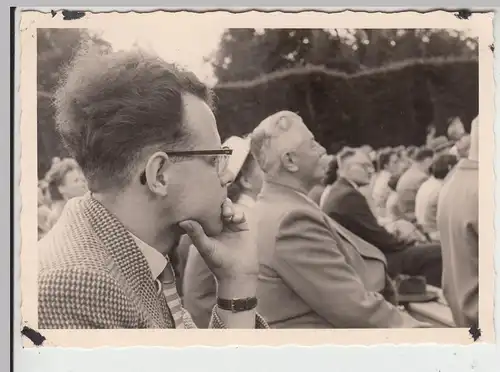 (F19332) Orig. Foto Hamburg, Stadtpark, Zuschauer beim Akkordeonkonzert 1957