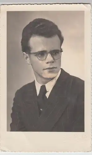 (F19267) Orig. Foto Porträt junger Mann Helmut, Schwerin 1951