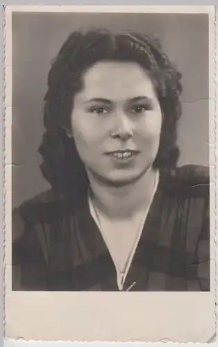 (F19266) Orig. Foto Porträt junge Frau Gisela, Neuhof 1950