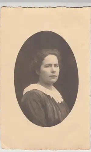 (F19252) Orig. Foto Porträt junge Frau im Oval 1920er