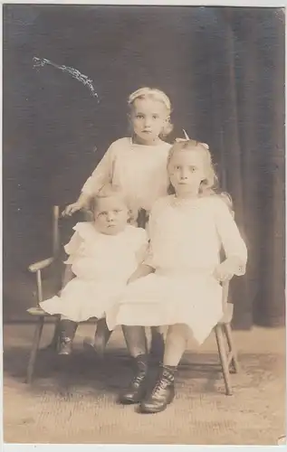 (F19228) Orig. Foto drei kleine Mädchen, Kabinettfoto 1910/20er