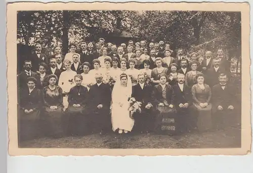 (F19192) Orig. Foto Hochzeit, Gruppenbild im Freien 1930-50er