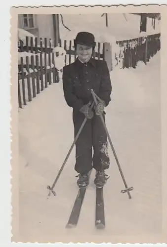 (F1908) Orig. Foto Mädchen auf Skiern, 1940er, 50er