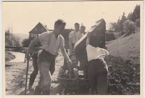 (F19065) Orig. Foto Baustelle Kipplore, Männer vom R.A.D.-Lager Dietzhausen 1939