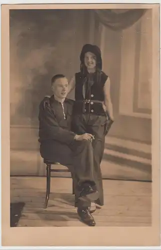(F18935) Orig. Foto Porträt Paar auf Stuhl, Enschede 1930er