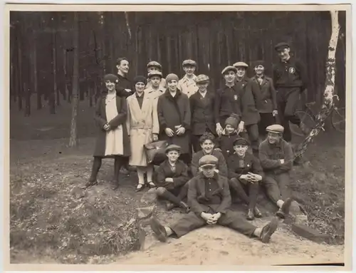 (F1890) Orig. Foto junge Leute im Wald, Jugend-Sportler, 1930er, 40er