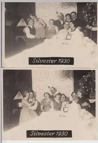 (F18878) 2x Orig. Foto Silvesterfeier zu Hause 1930