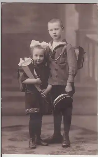 (F18752) Orig. Foto Junge u. Mädchen, Schulanfang Hannover-Linden 1919