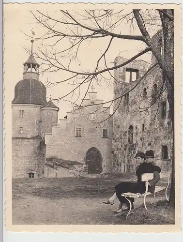 (F18666) Orig. Foto Heidenheim, Paar am Schloss Hellenstein 1935