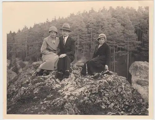 (F18653) Orig. Foto Personen am Felsenmeer im Wental 1934