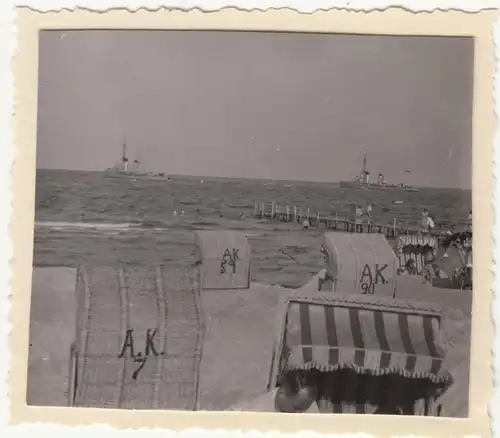 (F18500) Orig. Foto Dahme (Holstein), Militärschiffe in Strandnähe 1939