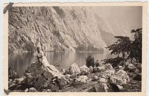 (F18399) Orig. Foto Frau am Obersee 1935