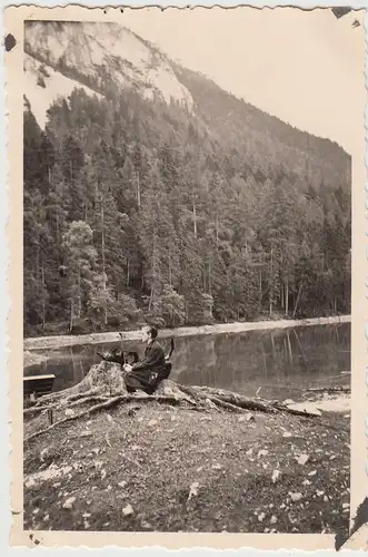 (F18364) Orig. Foto Zell (Ruhpolding), Frau am Taubensee 1935