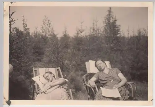 (F18330) Orig. Foto Frauen im Liegestuhl in Ebersbrunn, Mai 1935