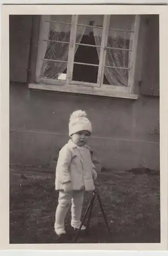 (F18190) Orig. Foto Kind Ulrich Branding m. Stativ a. Wohnhaus Bremen 1930