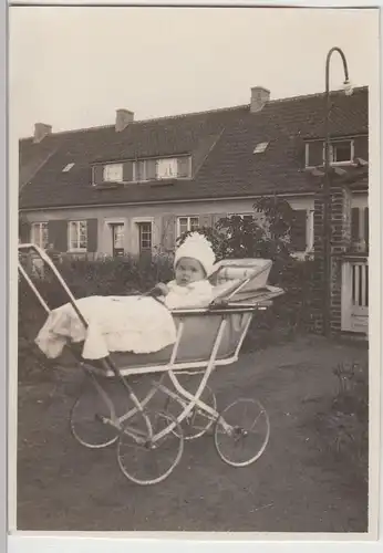 (F18185) Orig. Foto Bremen, Kind Ulrich im Kinderwagen, Deichkamp 34, 1929
