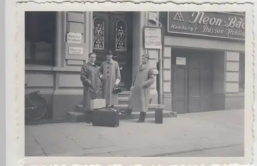 (F18014) Orig. Foto Hamburg, Personen Geschäft i. Besenbinderhof 33, 1930er