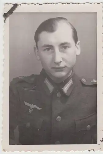 (F17912) Orig. Foto Porträt deutscher Soldat 1940er