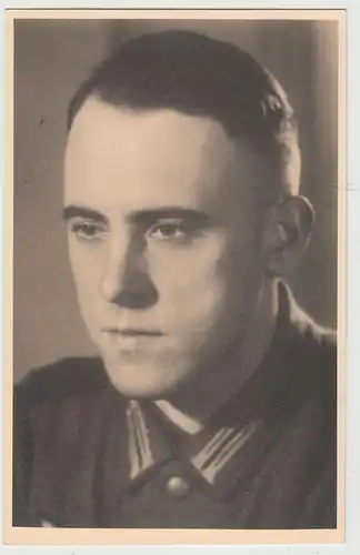(F17663) Orig. Foto Porträt deutscher Soldat 1940er