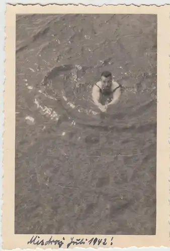 (F17623) Orig. Foto Miedzyzdroje Misdroy, Mann schwimmt 1942