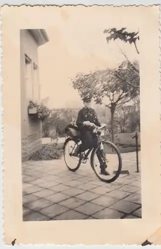 (F17553) Orig. Foto Mann m. Uniform m. Fahrrad 1930er