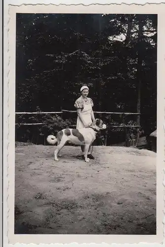 (F17538) Orig. Foto junge Frau Anni Priel (Kochschülerin) mit Hund 1939