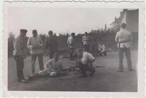 (F17523) Orig. Foto deutsche Soldaten, MG-Unterricht in Frankreich 1940er