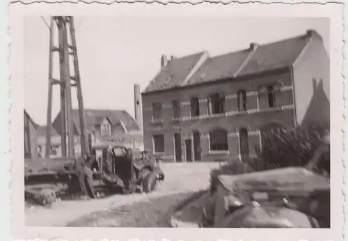 (F17521) Orig. Foto 2.WK Kriegsgebiet, zerstörte Autos 1940er, Weg n. Dünkirchen