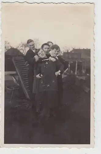 (F17388) Orig. Foto Personen im Garten, Feier von Herta Tischer 1930er