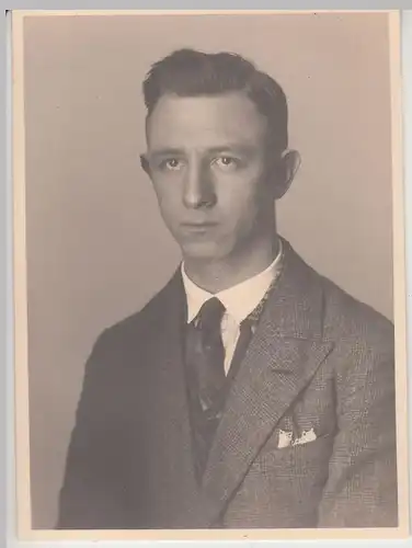 (F17153) Orig. Foto Porträt junger Mann 1920er