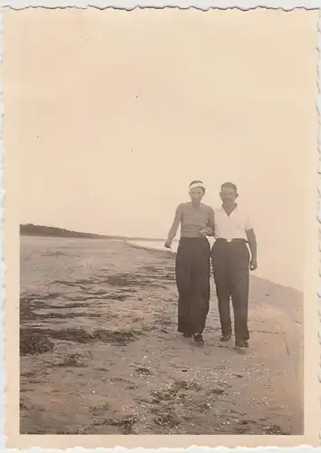 (F17090) Orig. Foto Trassenheide, Strandspaziergang 1936
