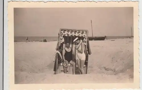 (F17083) Orig. Foto Trassenheide, Paar im Strandkorb 1936