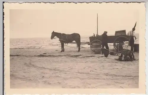 (F17081) Orig. Foto Trassenheide, Fischhändler m. Pferdefuhrwerk am Strand 1936