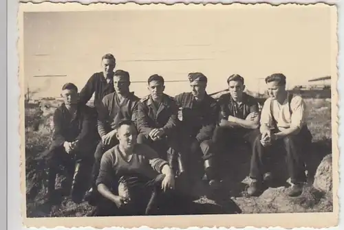 (F1678) Orig. Foto 2.WK Gruppe Soldaten, Luftwaffe, Sizilien? 1940er
