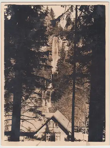 (F16560) Orig. Foto Wasserfall mit Haus, Sachsen? 1920er