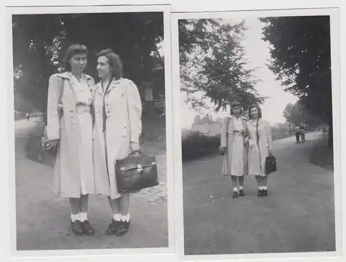 (F16517) 2x Orig. Foto Damen auf der Straße, Spaziergang 1940er