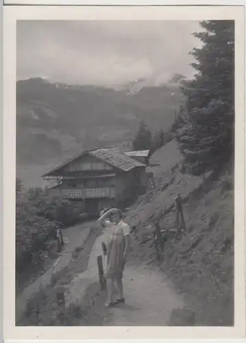 (F16475) Orig. Foto Großglockner, junge Frau spaziert 1944