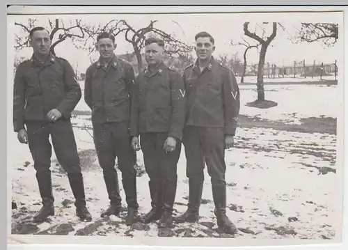 (F1641) Orig. Foto Luftwaffe-Soldaten in Winterlandschaft, 1940er