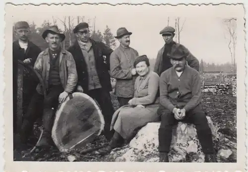 (F16395) Orig. Foto Junge in Matrosenkleidung am Haus 1936