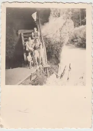 (F16383) Orig. Foto Schwarzachtal, Personen wandern, an einer Treppe 1934